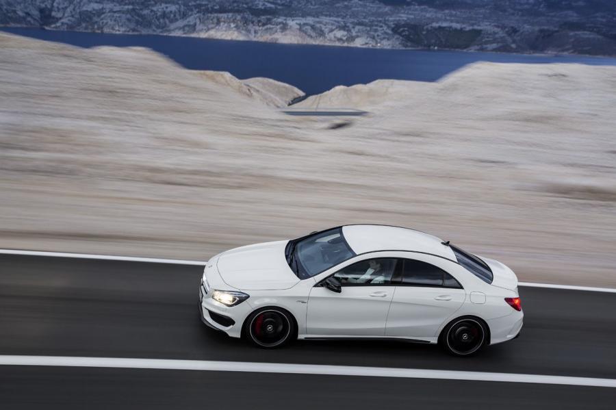  Mercedes-Benz CLA45 AMG 2014 года  (фото 43 из 110)